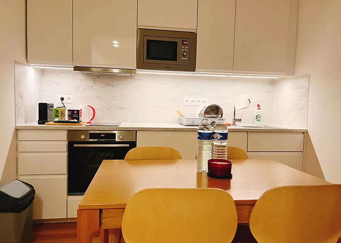 Apartment Phuong'nest Modern Near Old Town