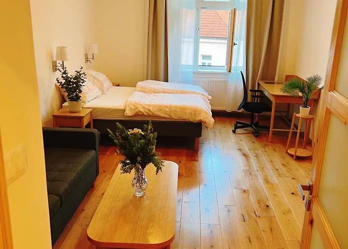 Apartment Phuong'nest Modern Near Old Town Prague
