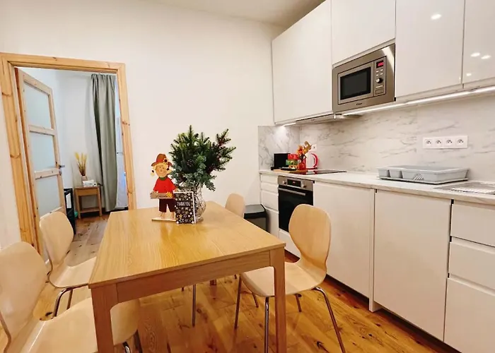 Apartment Phuong'nest Modern Near Old Town
