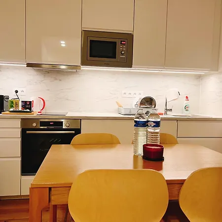 Daire Phuong Nest Prague Cozy 2Br Apartment